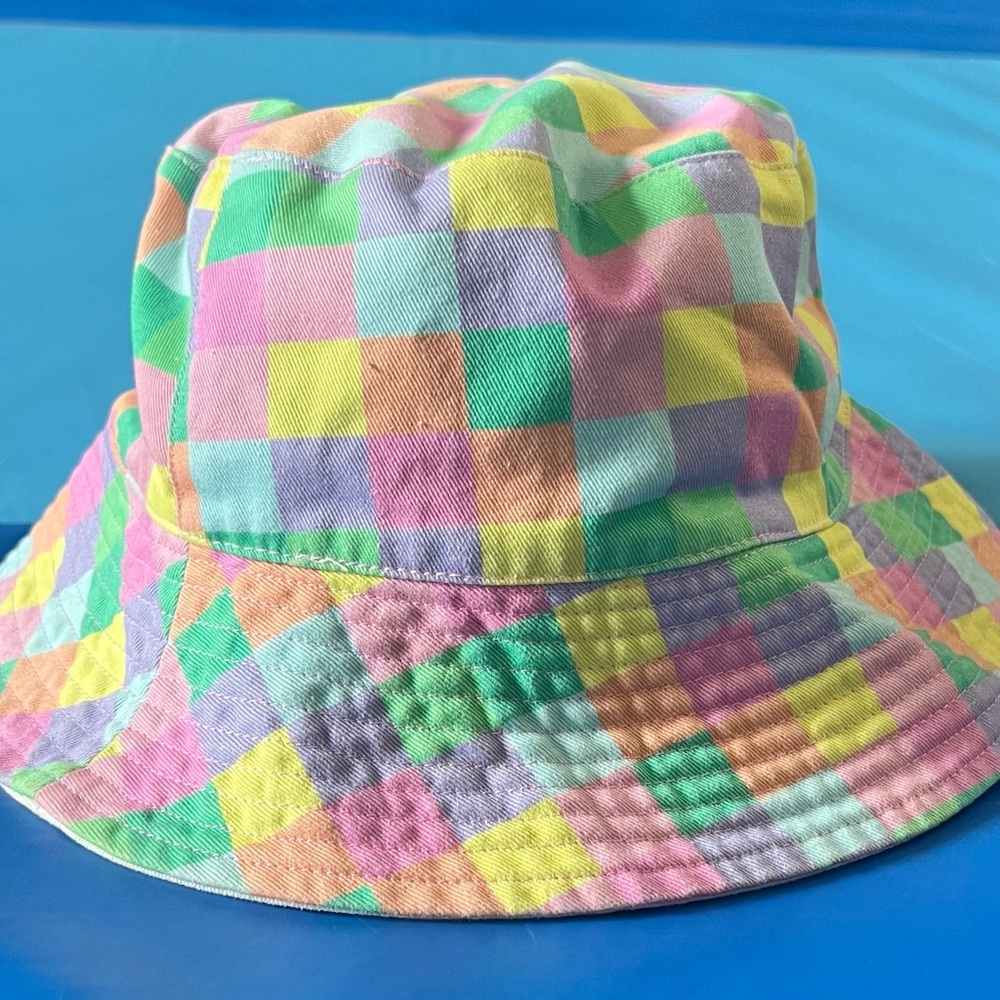 Gap Kids Checkered Kids Bucket Hat size L/XL